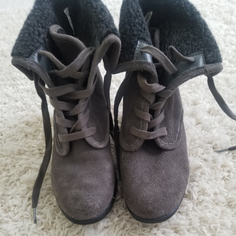 White Mountain Booties